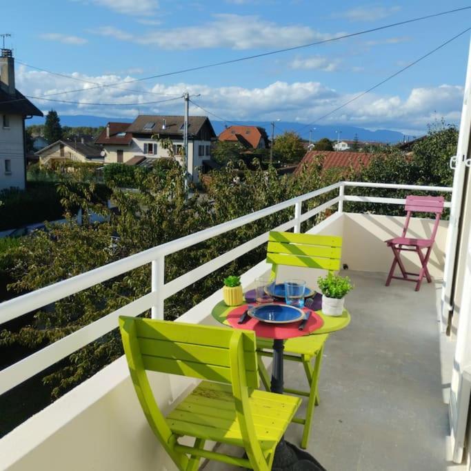 Appartement Verdoyant Au Bord Du Lac Leman Entre Evian Et Thonon Dans Une Villa アンフィオン・レ・バン エクステリア 写真
