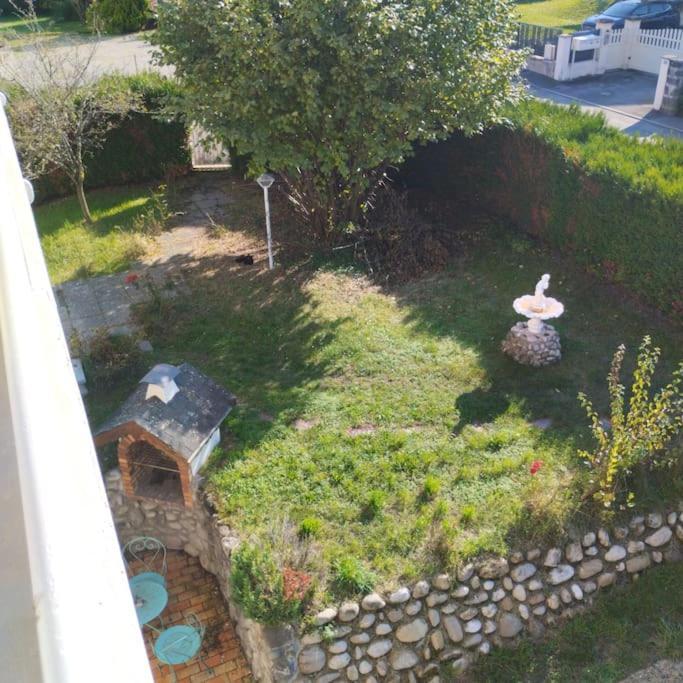 Appartement Verdoyant Au Bord Du Lac Leman Entre Evian Et Thonon Dans Une Villa アンフィオン・レ・バン エクステリア 写真